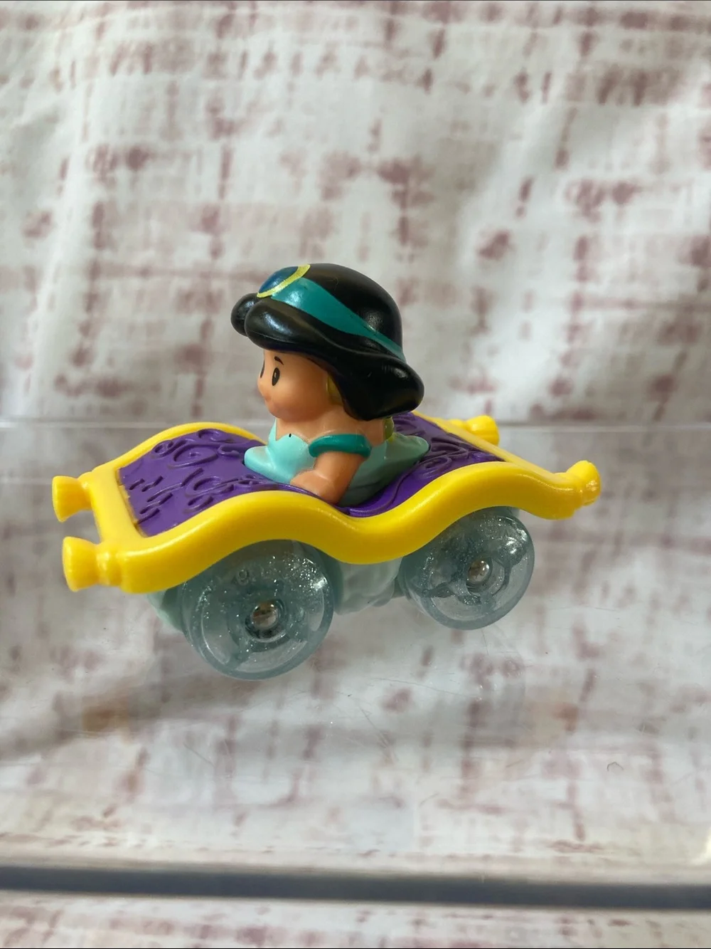 Fisher Price Little People Wheelies Princess Jasmine Flying Carpet Car 2014